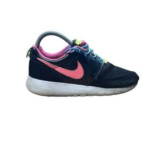 Nike Youth Roshe One GS Black Pink Running Sneakers Shoes Size‎ 5 Women's 6.5